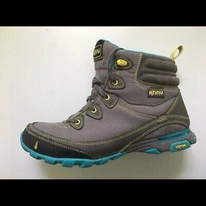 Ahnu hiking boots Sugarpine II Women’s 8 grey